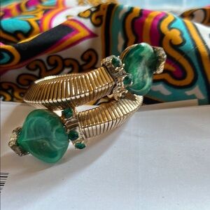 Elegant Vintage 1950s omega style bracelet Gold and Green Women's Bracelet